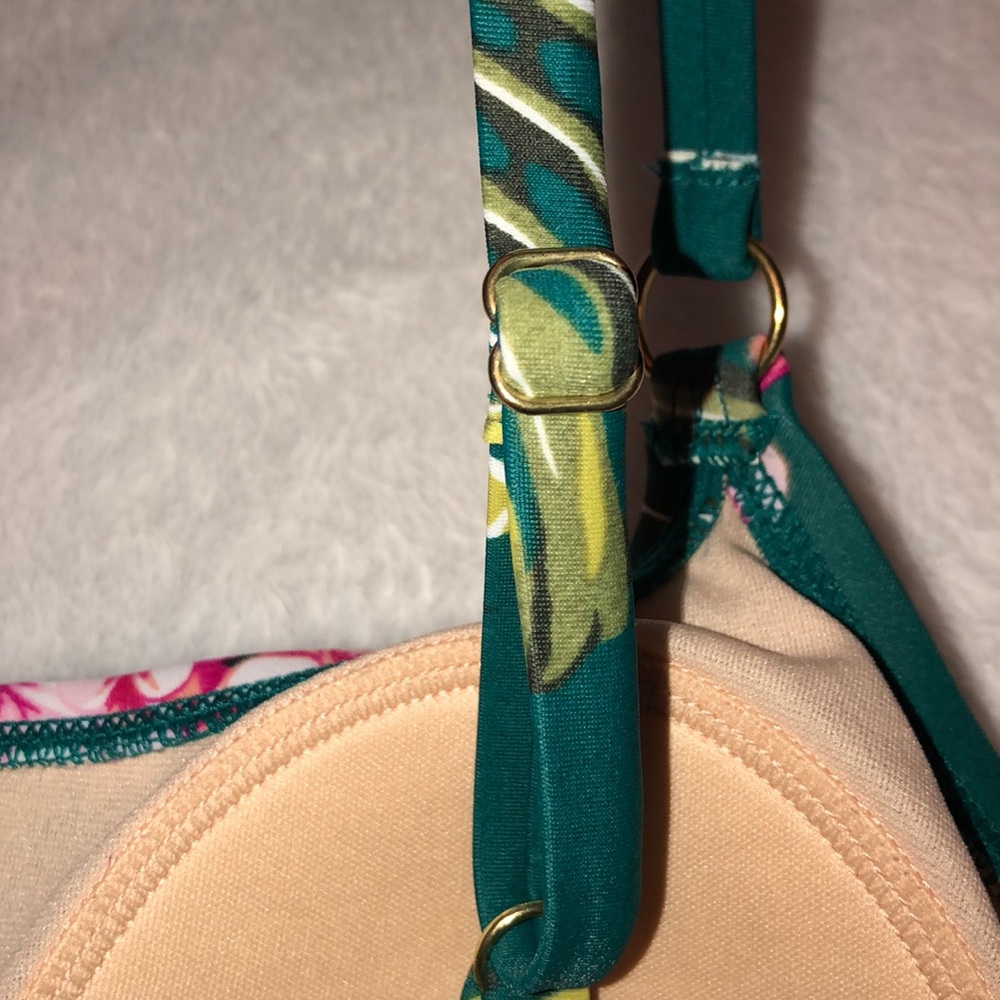 Kona Sol One Piece Bathing Suit - Picture 6 of 8